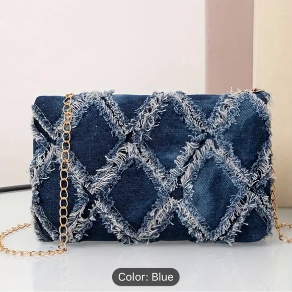 Elegant Blue Diamond Quilted Crossbody Bag with Detachable Chain Strap - Picture 7 of 7